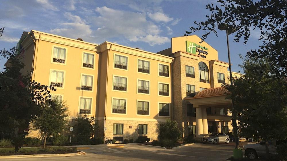 Holiday Inn Express & Suites San Antonio Nw Near Seaworld By Ihg Exterior photo
