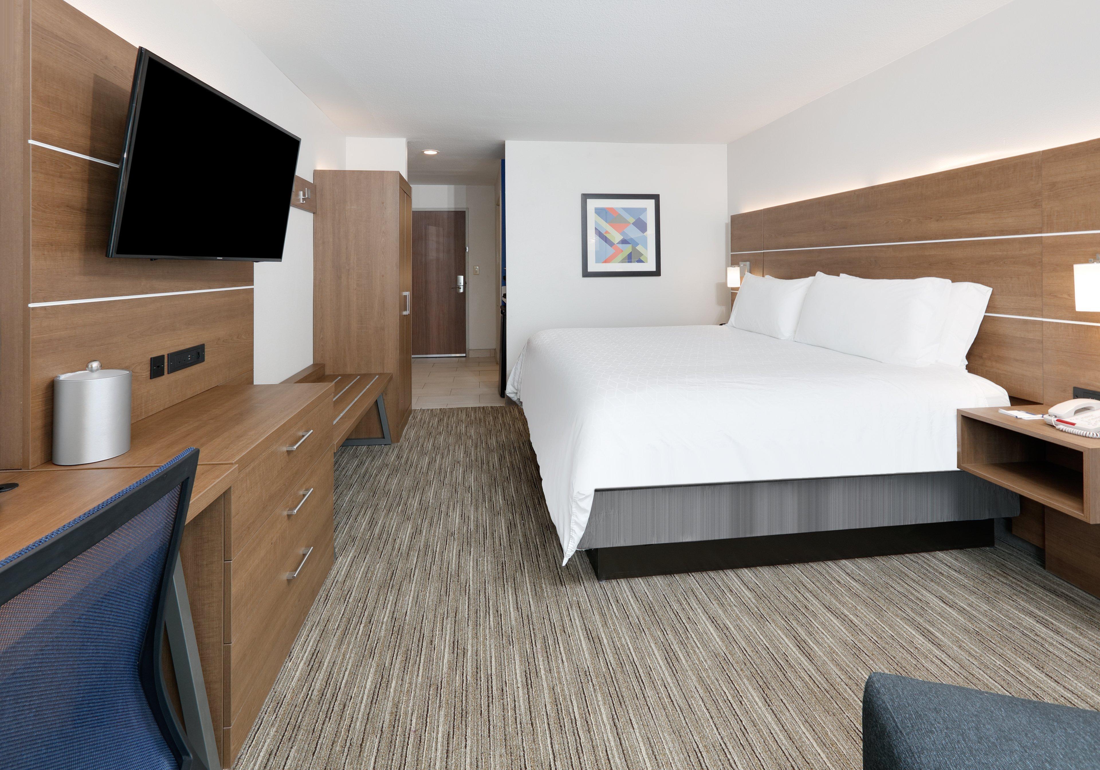 Holiday Inn Express & Suites San Antonio Nw Near Seaworld By Ihg Exterior photo