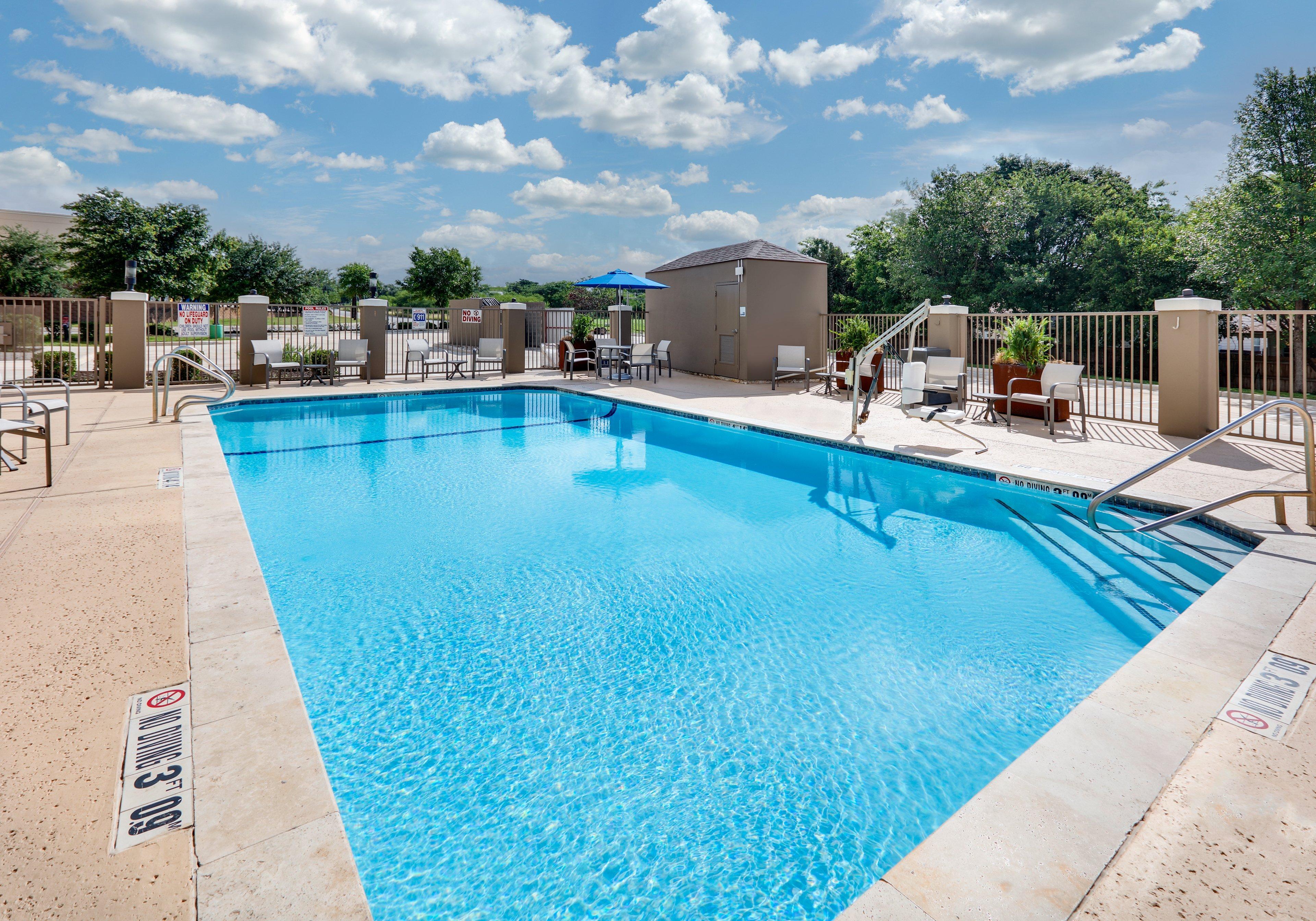 Holiday Inn Express & Suites San Antonio Nw Near Seaworld By Ihg Exterior photo