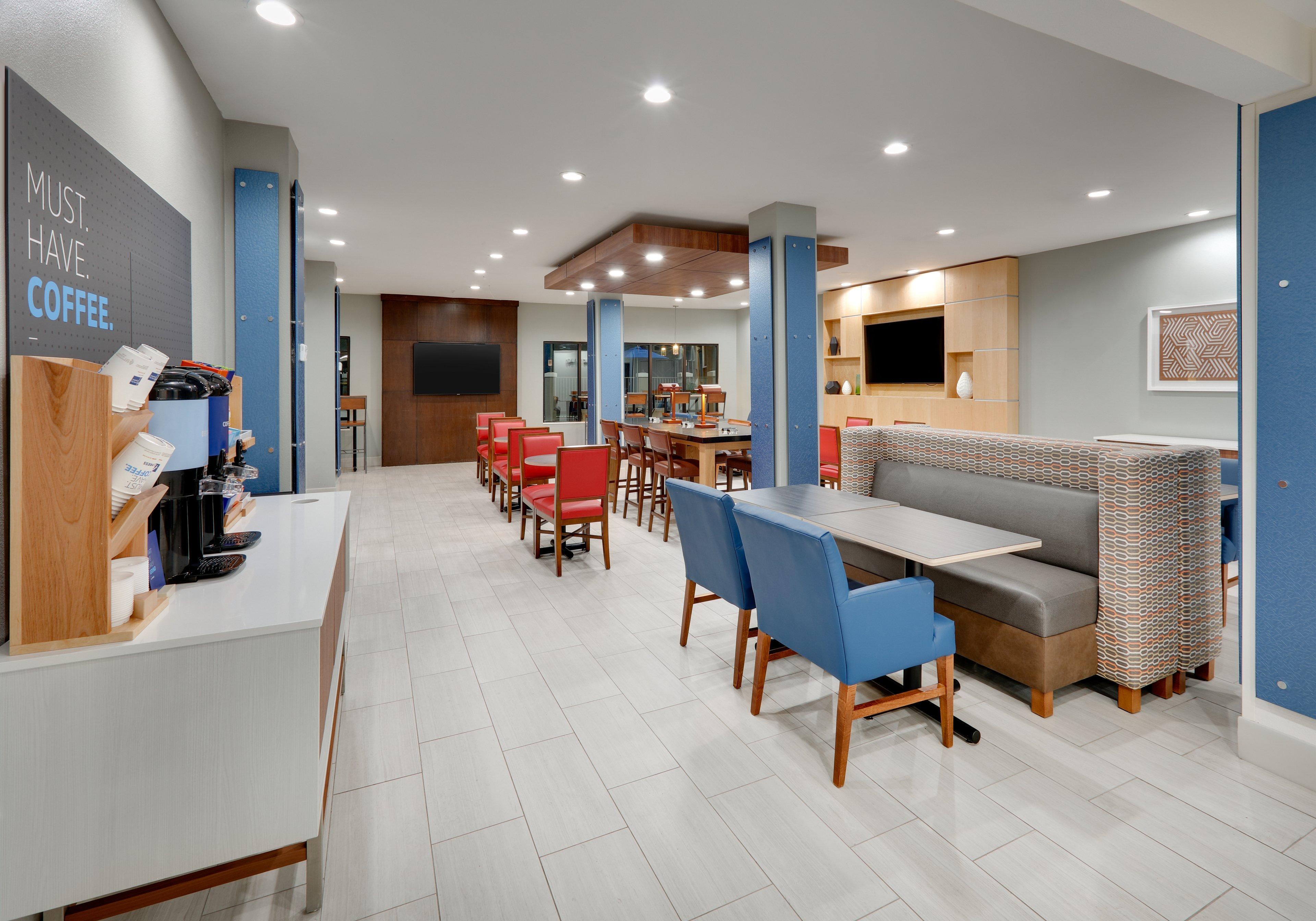 Holiday Inn Express & Suites San Antonio Nw Near Seaworld By Ihg Exterior photo