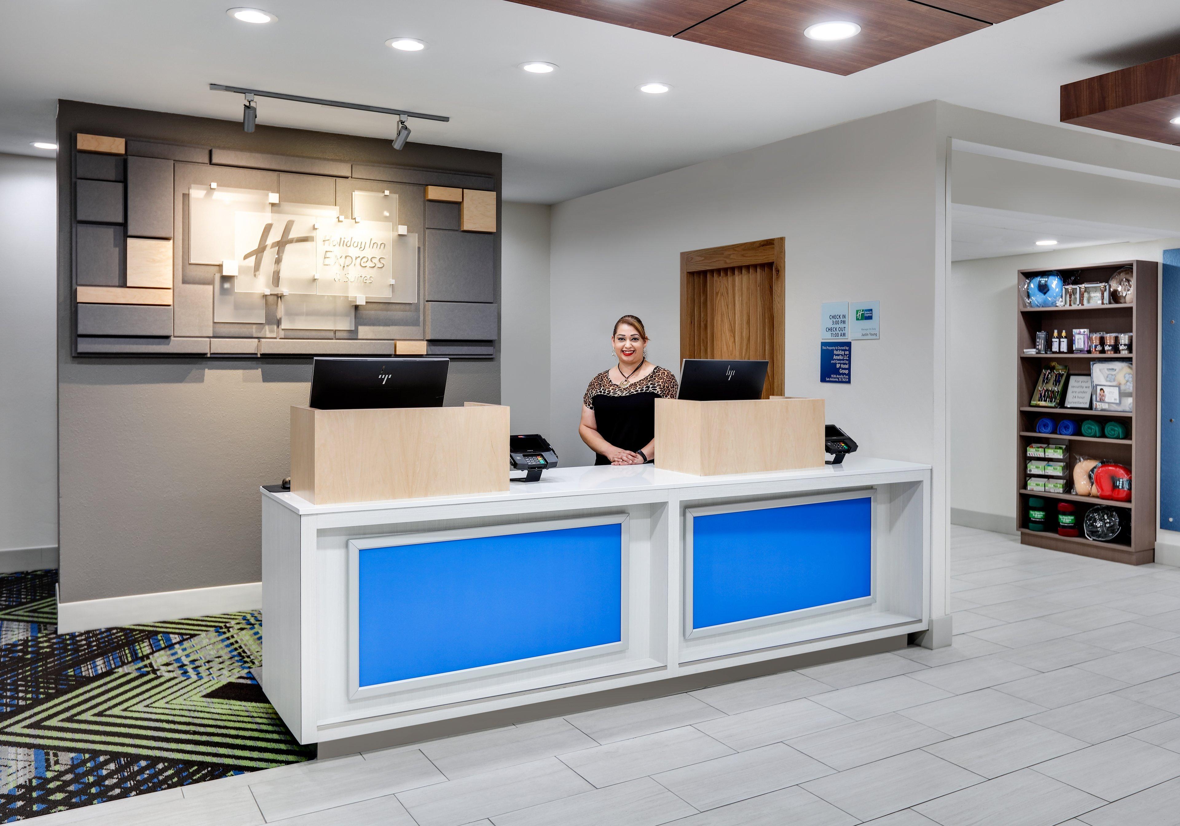 Holiday Inn Express & Suites San Antonio Nw Near Seaworld By Ihg Exterior photo