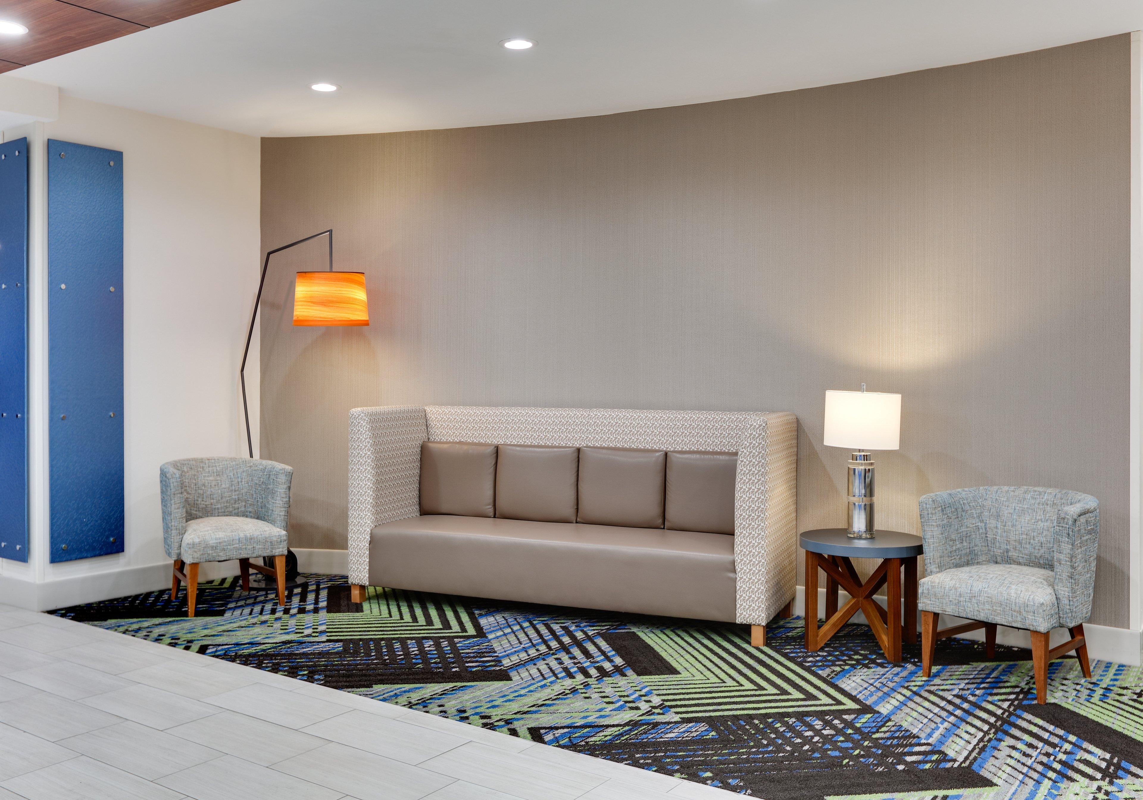 Holiday Inn Express & Suites San Antonio Nw Near Seaworld By Ihg Exterior photo